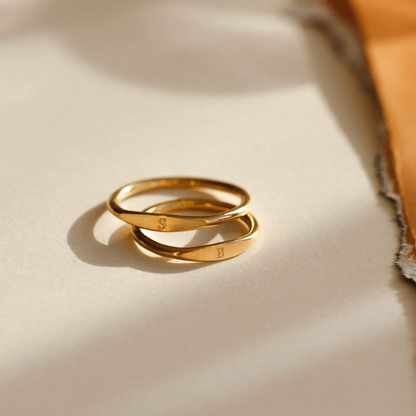 Slim Signet Ring