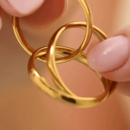 Bold trio gliding fidget ring