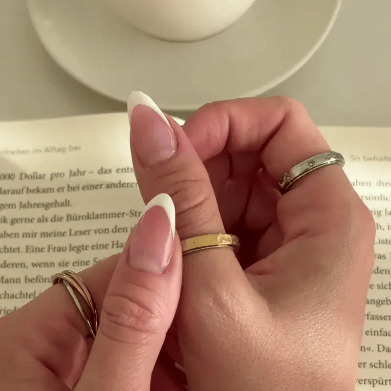 Spinning Hammered Ring